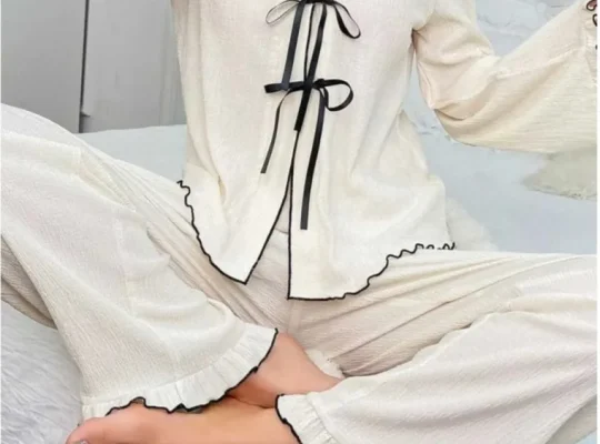 بيجامة نسائية