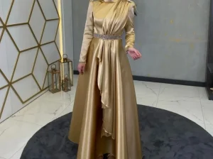 فستان نسائي