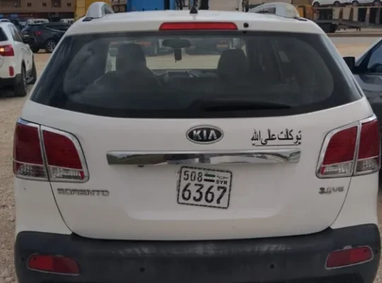 كيا سورانتو 2011