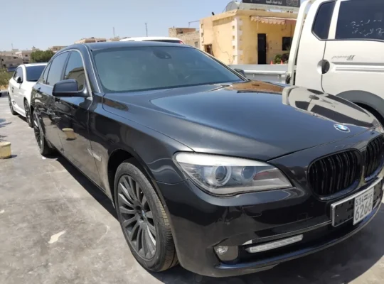 Bmw 740 2013
