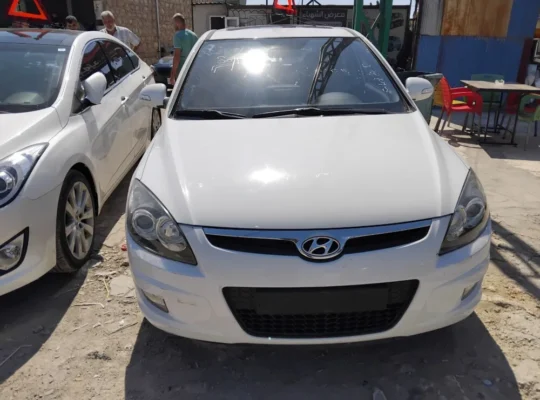 هونادي i40 2013