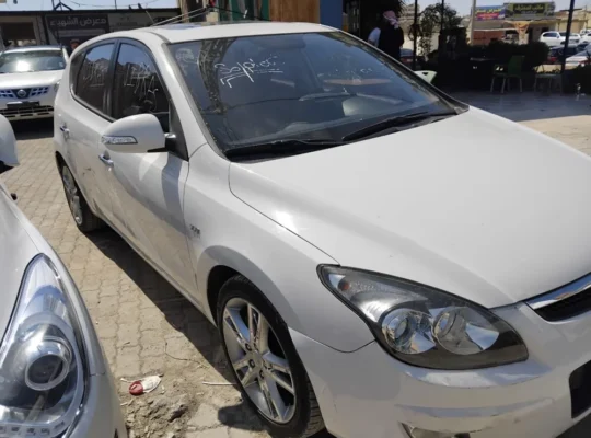 هونادي i40 2013