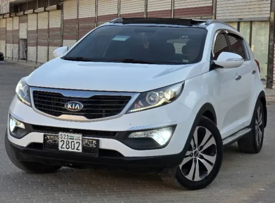 سبورتااج 2011 ديزل 2000cc