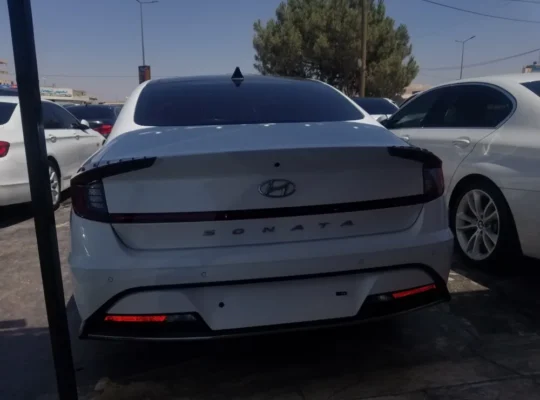 مقابل سوق الهال